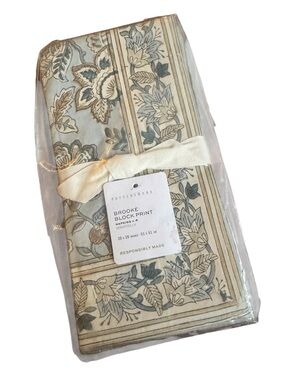 Pottery Barn Brooke Block Print Napkins - Blue and Cream